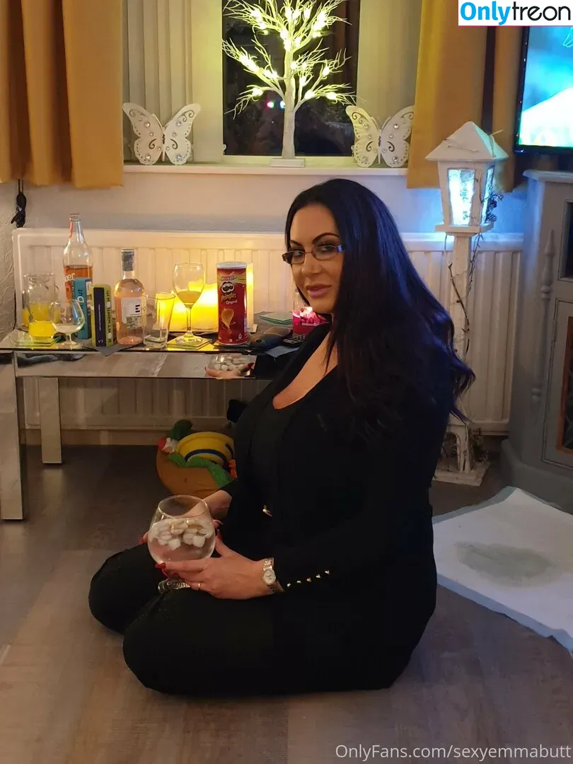 sexyemmabutt nude photo #0028 (sexyemmabutt)
