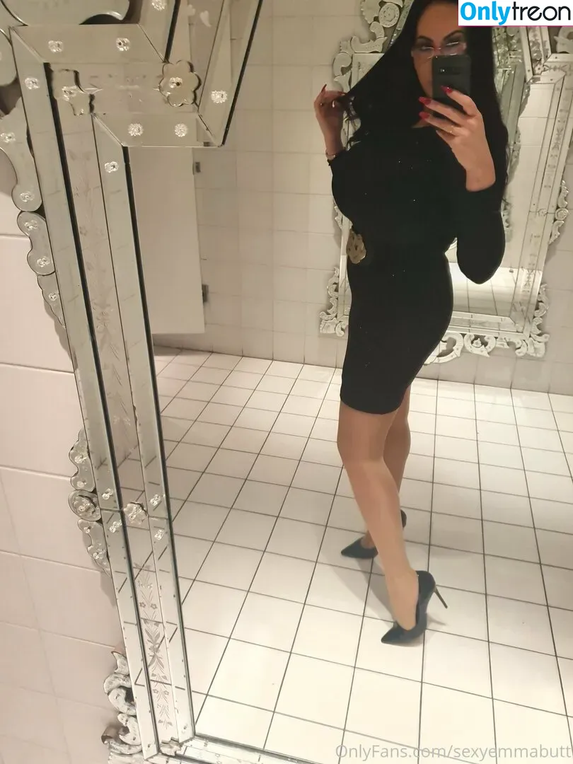 sexyemmabutt nude photo #0060 (sexyemmabutt)