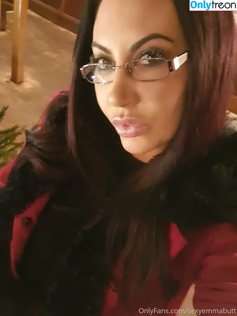 sexyemmabutt nude photo #0071 (sexyemmabutt)