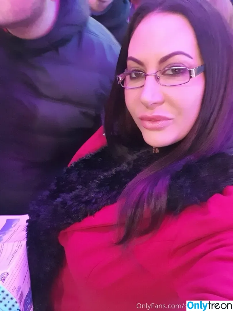 sexyemmabutt nude photo #0072 (sexyemmabutt)
