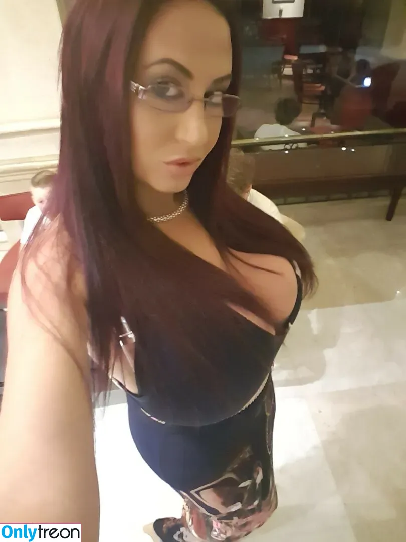 sexyemmabutt nude photo #0154 (sexyemmabutt)