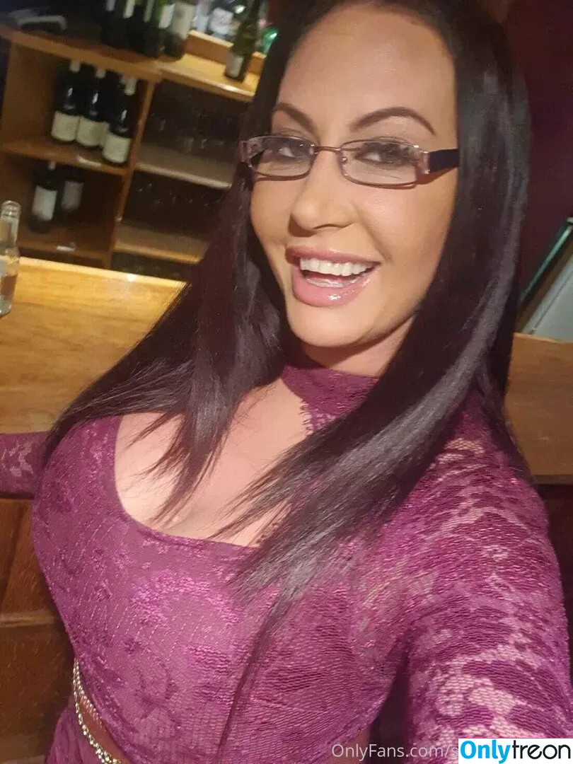 sexyemmabutt nude photo #0162 (sexyemmabutt)
