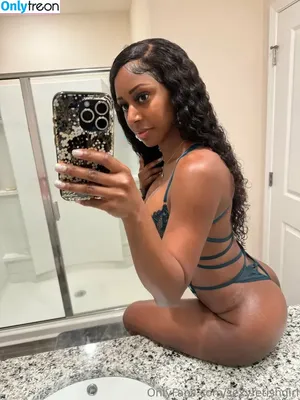 SexyFetishGirl / ChocolateBunnyATL / ZetaBanx / sexyfitchicks____ nude photo #0121