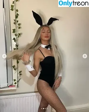  nude photo #0006