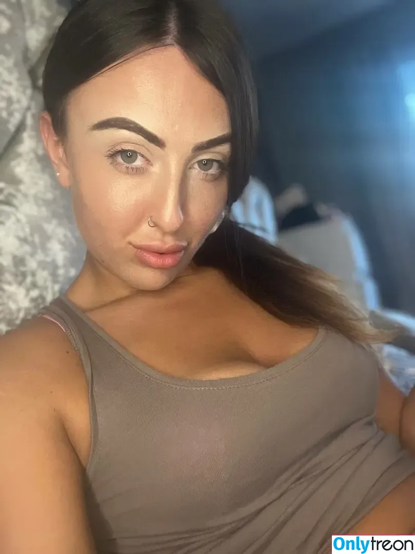 Sexysapphirex nude photo #0003 (saucysphinx)