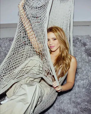 Shakira / shakkira nude photo #0340