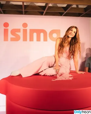Shakira / shakkira nude photo #1396