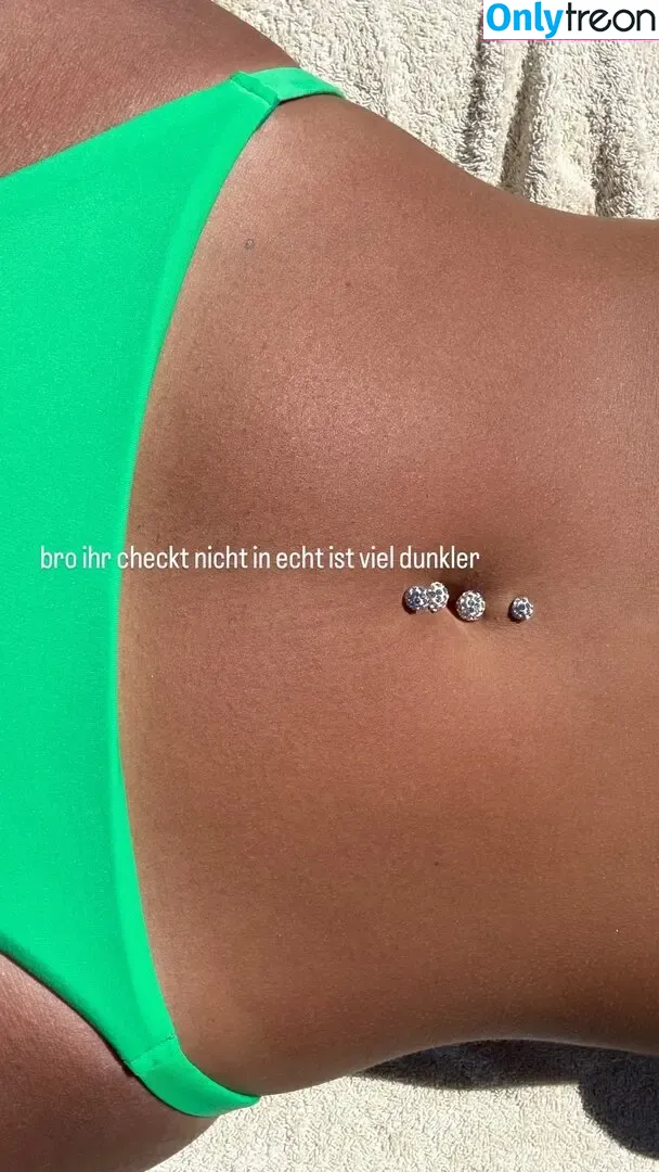 shakiravv nude photo #0073 (shakiravv)