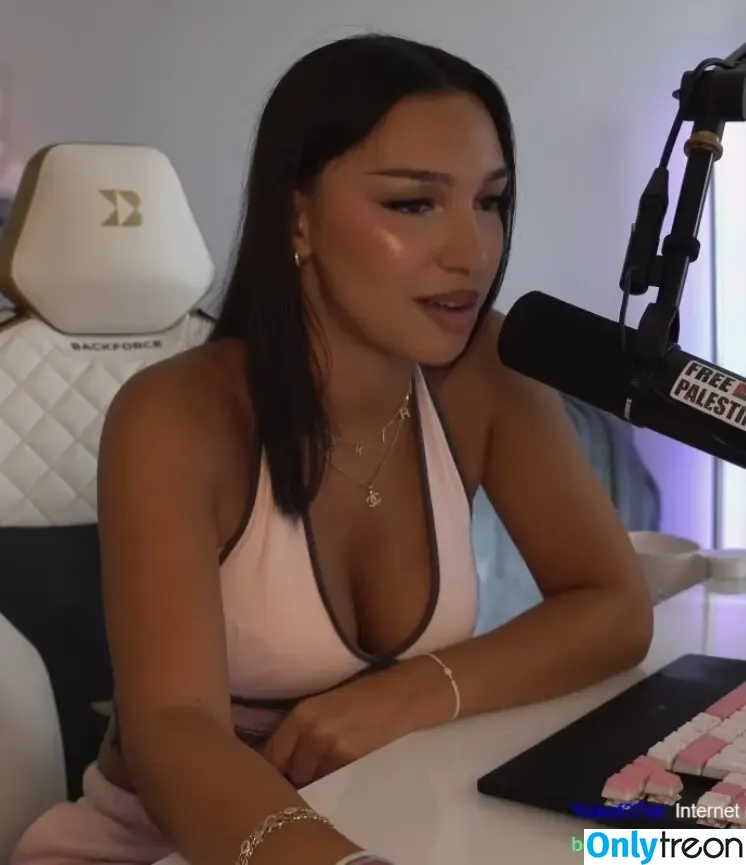 shakiravv nude photo #0076 (shakiravv)