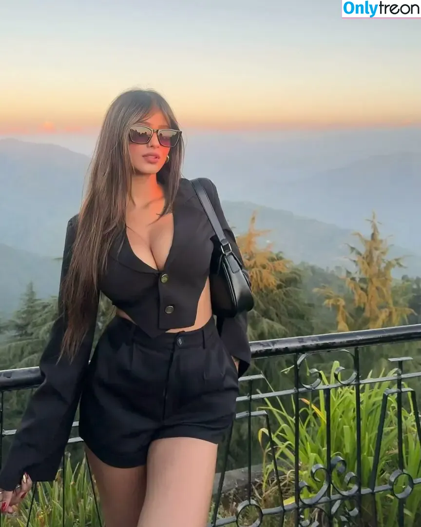 Shambhavi Singh nude photo #0066 (shambhavi1997)