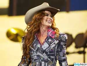 Shania Twain / shaniatwain nude photo #0173