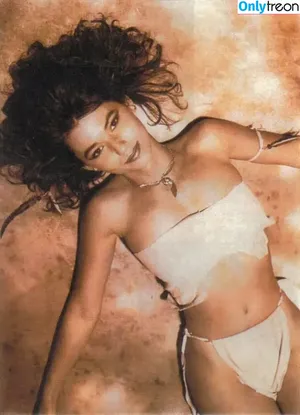 Shania Twain / shaniatwain nude photo #0188