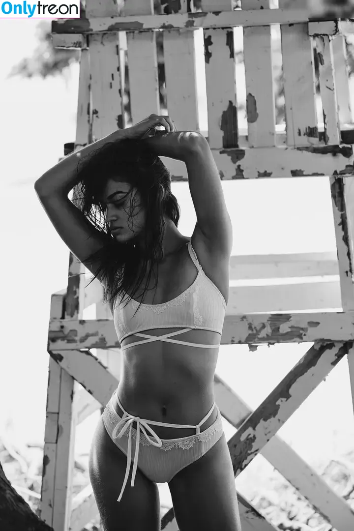 Shanina Shaik nude photo #0765 (shaninamshaik)