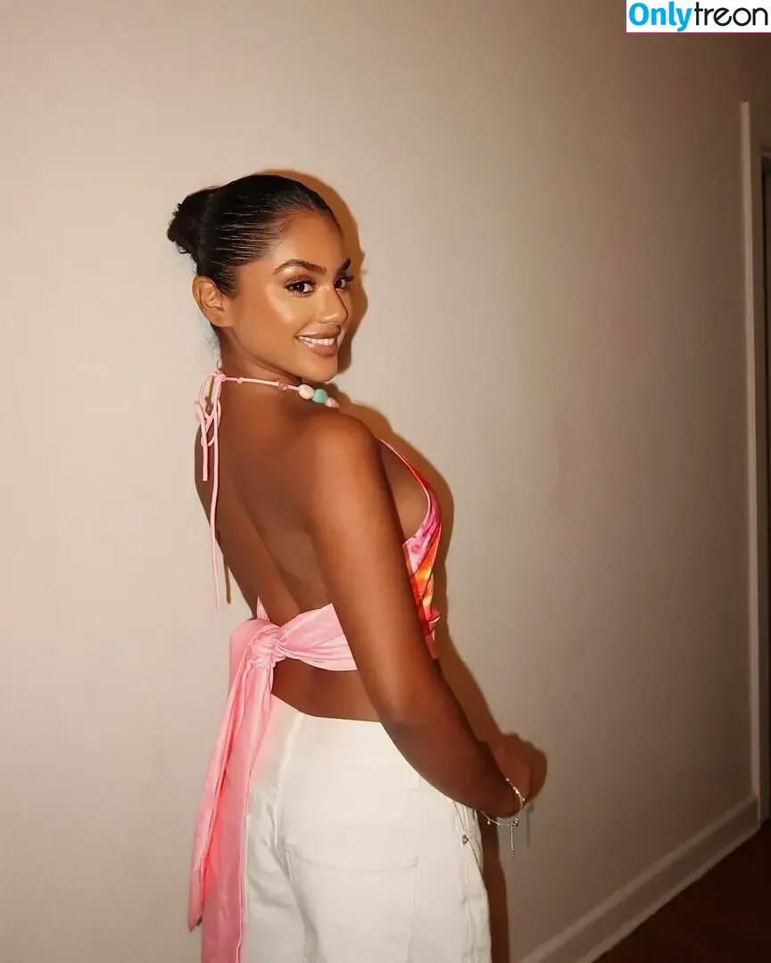 Shaniya Nisha nude photo #0014 (shaniya_nisha)
