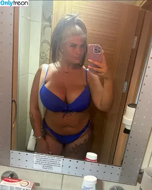 Shannon Paige Greaves / Curvyandilovei2 / curvyandiloveit / shannonpaige_g nude photo #0002
