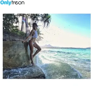 Shantel VanSanten / therealshantel nude photo #0117