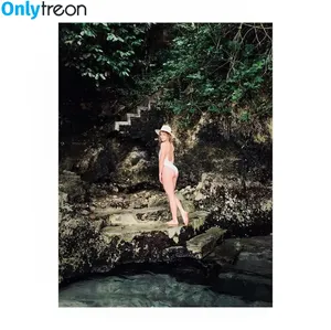 Shantel VanSanten / therealshantel nude photo #0119