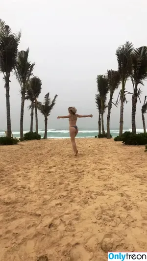 Shantel VanSanten / therealshantel nude photo #0136