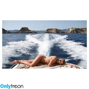 Shantel VanSanten / therealshantel nude photo #0200