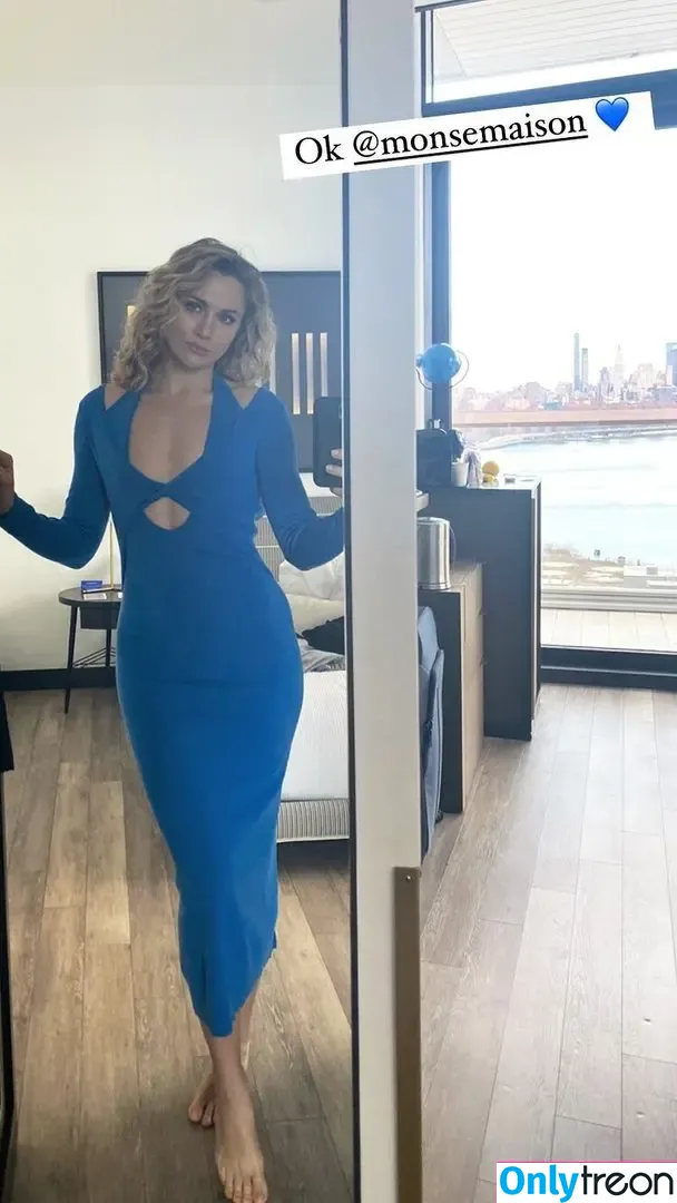 Shantel VanSanten nude photo #0001 (therealshantel)