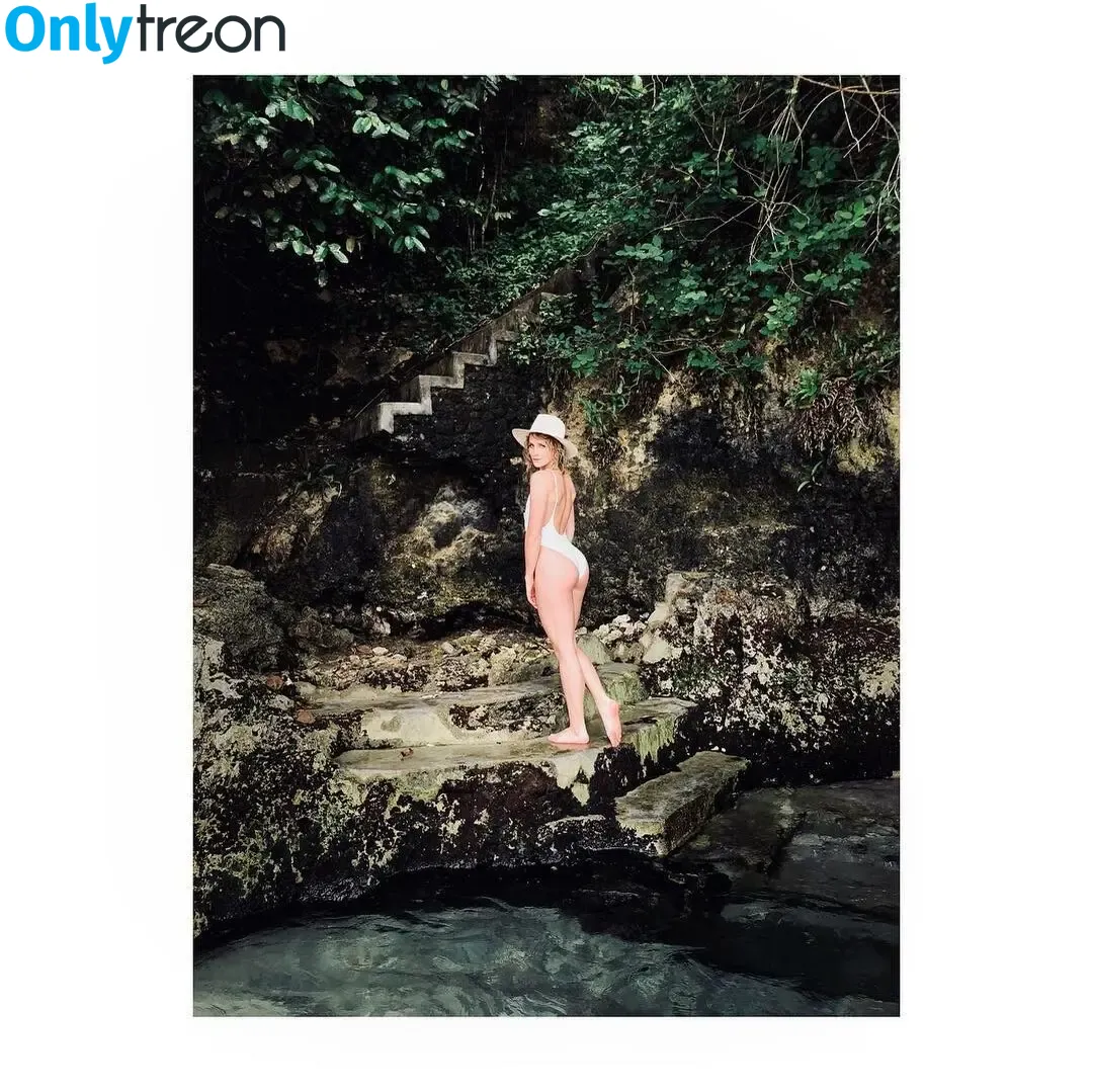 Shantel VanSanten nude photo #0119 (therealshantel)