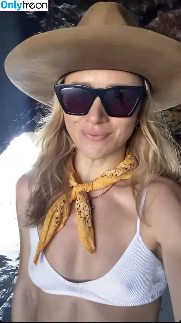 Shantel VanSanten nude photo #0259 (therealshantel)