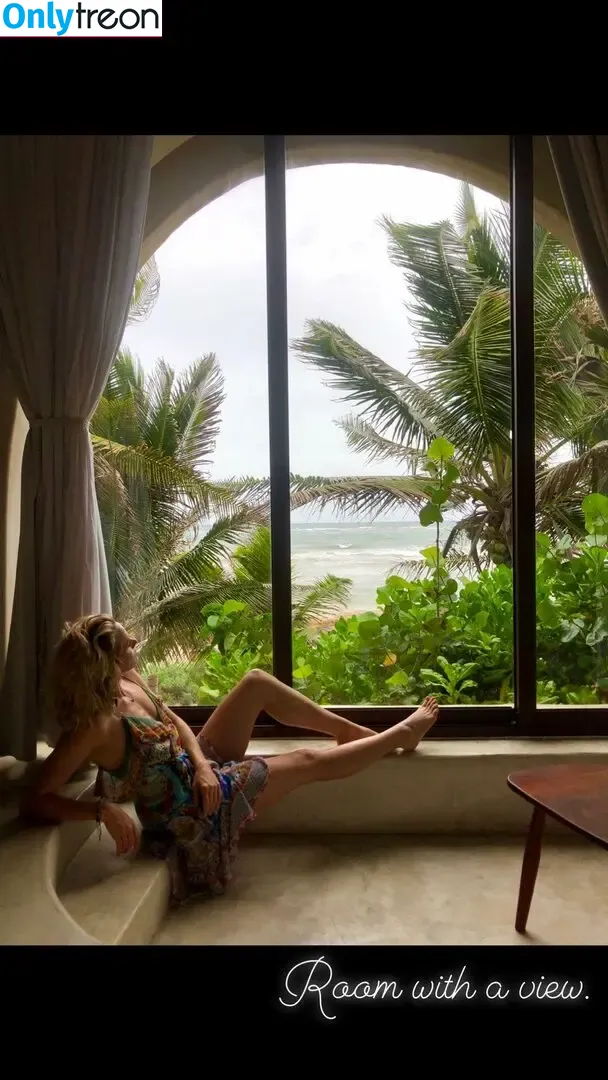 Shantel VanSanten nude photo #0576 (therealshantel)