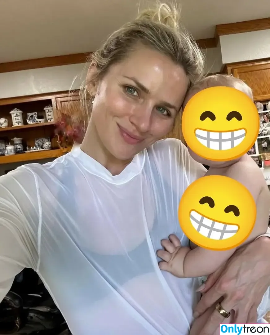 Shantel VanSanten nude photo #0914 (therealshantel)