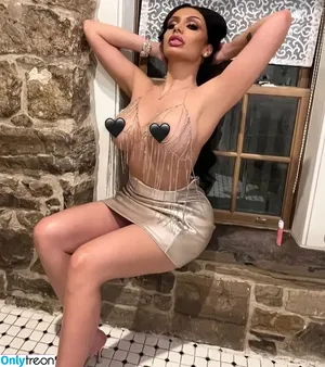 shanyss.darilson / theonlybadbaddiex nude photo #0003