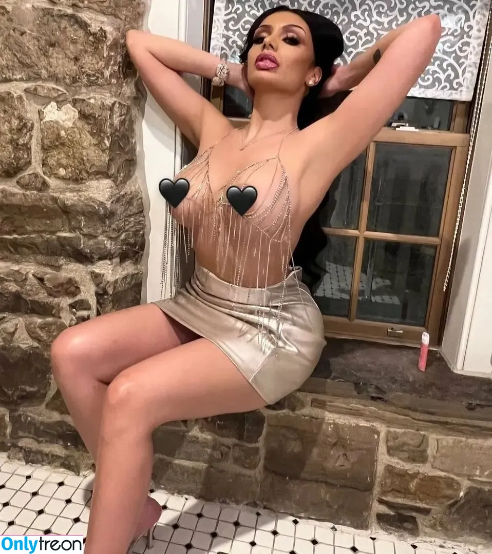 shanyss.darilson nude photo #0003 (theonlybadbaddiex)