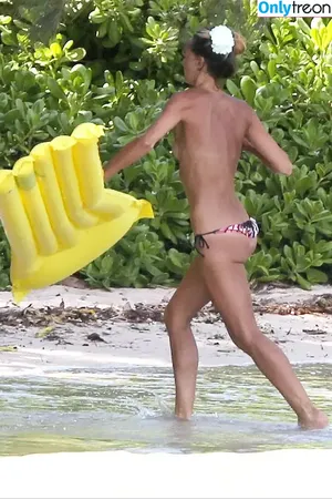 Sharni Vinson / sharnivinson nude photo #0058