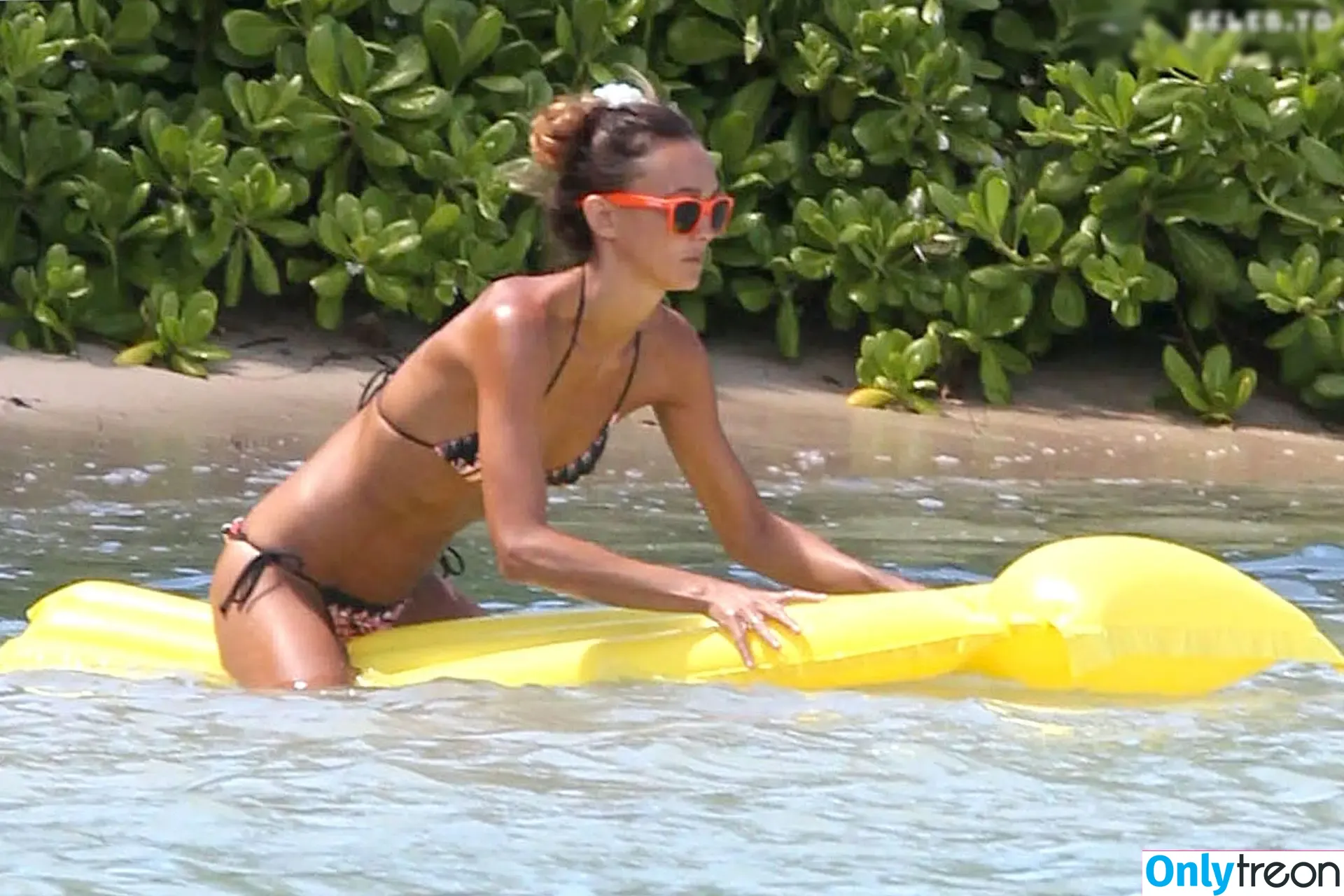 Sharni Vinson nude photo #0071 (sharnivinson)
