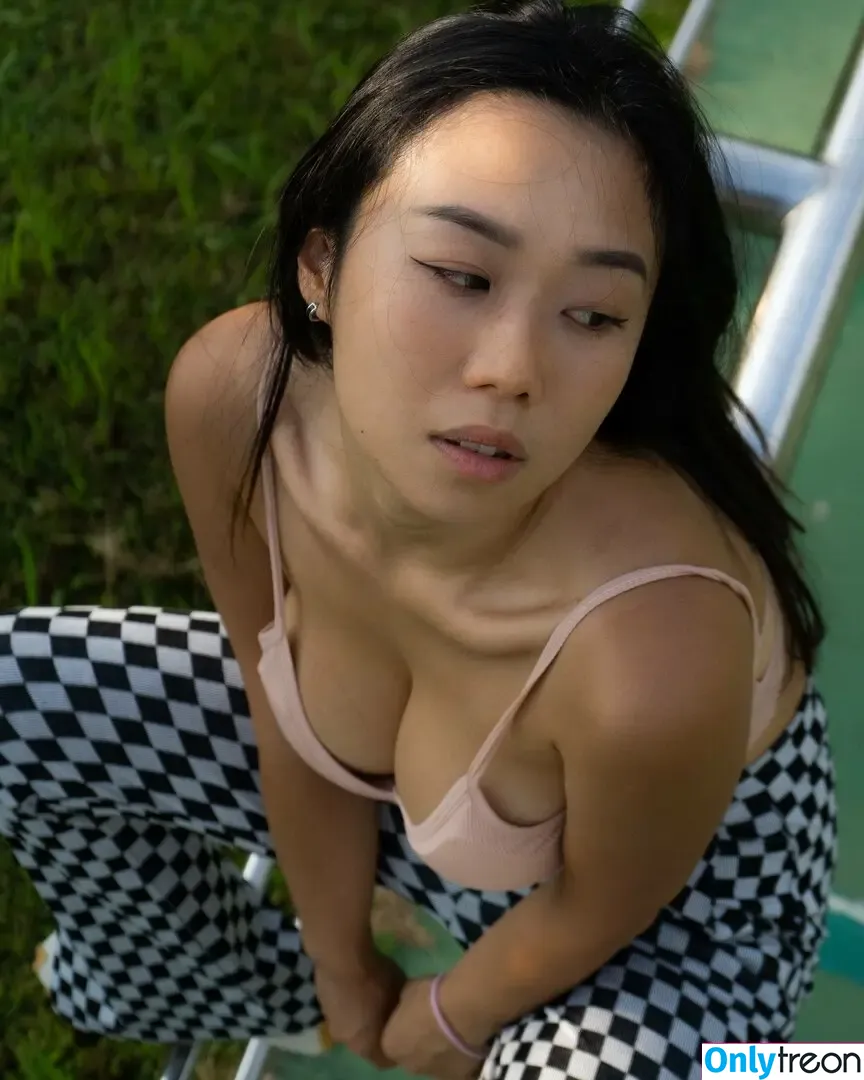 Sharon Wei nude photo #0104 (pyroman.tw / pysharon.tw)