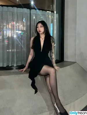 Sharon.zxt / shiorichii nude photo #0075