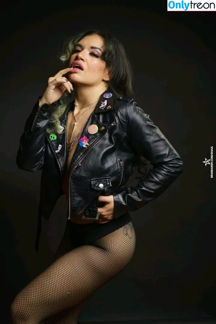Shaul Guerrero nude photo #0009 (Miss Nyxon / ShaulGuerrero)