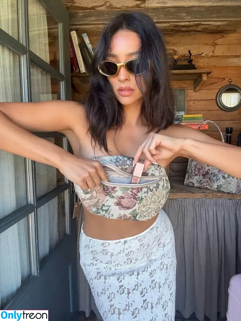Shay Mitchell nude photo #0760 (shaymitchell)