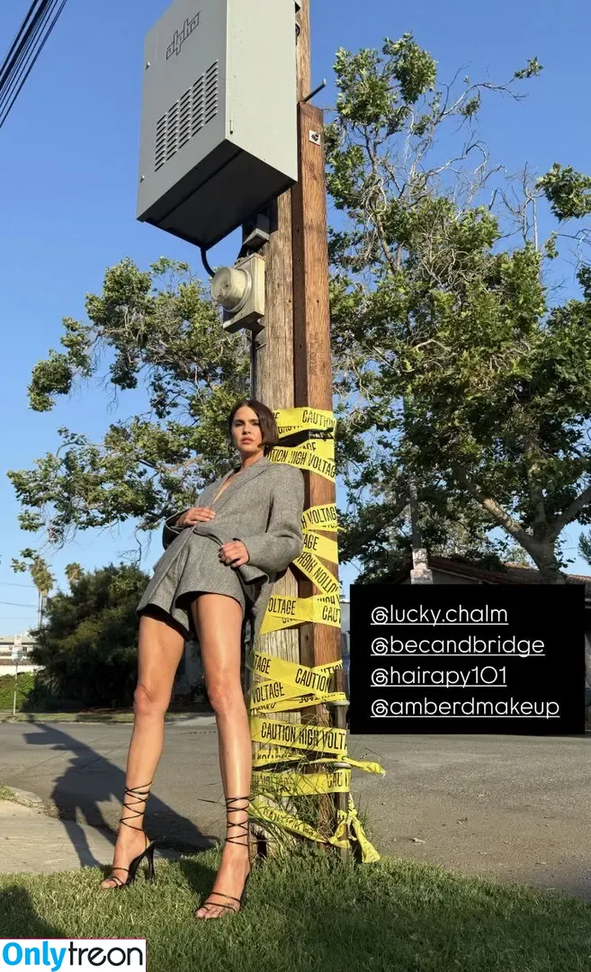 Shelley Hennig nude photo #0193 (shelleyhennig)
