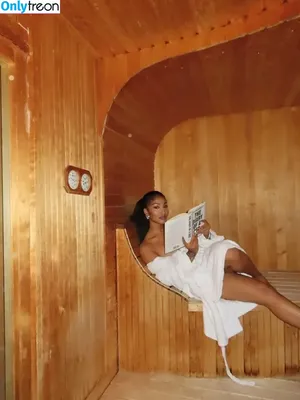 Shenseea nude photo #0263