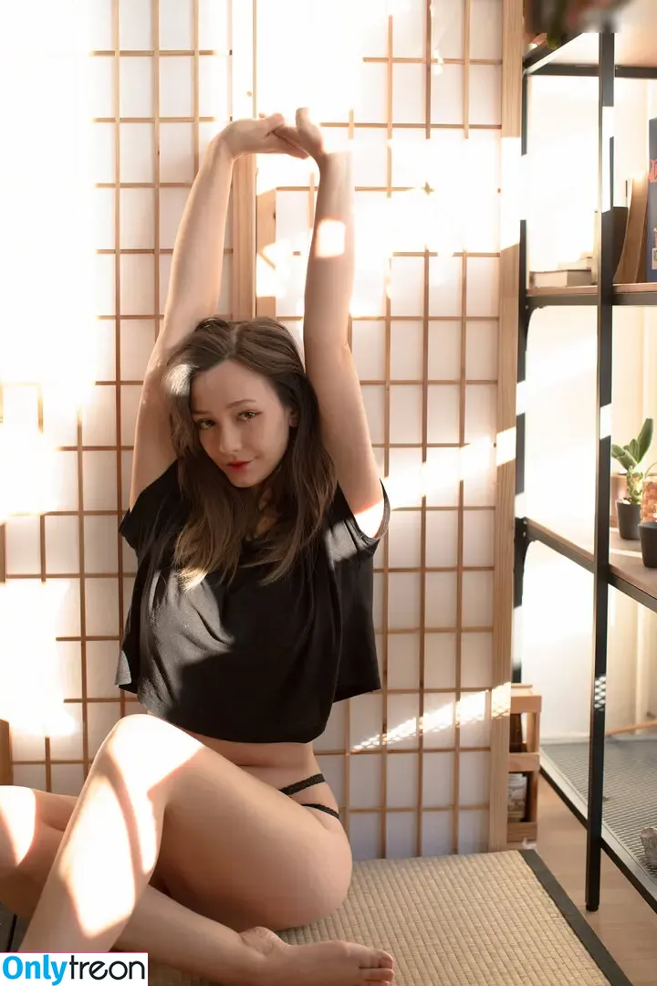 Shi0ngg nude photo #0005 (Shi0ngg)