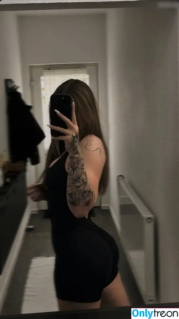 Shirley.Ptzr nude photo #0026 (Shirley.Ptzr)