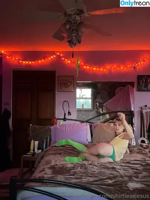 ShirtlessJesus / WootsieFootsie / shirtless.jesus nude photo #0115