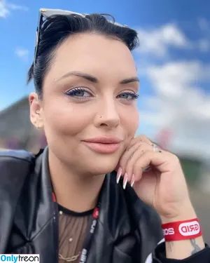 Shona Mcgarty / shonabmx nude photo #0076