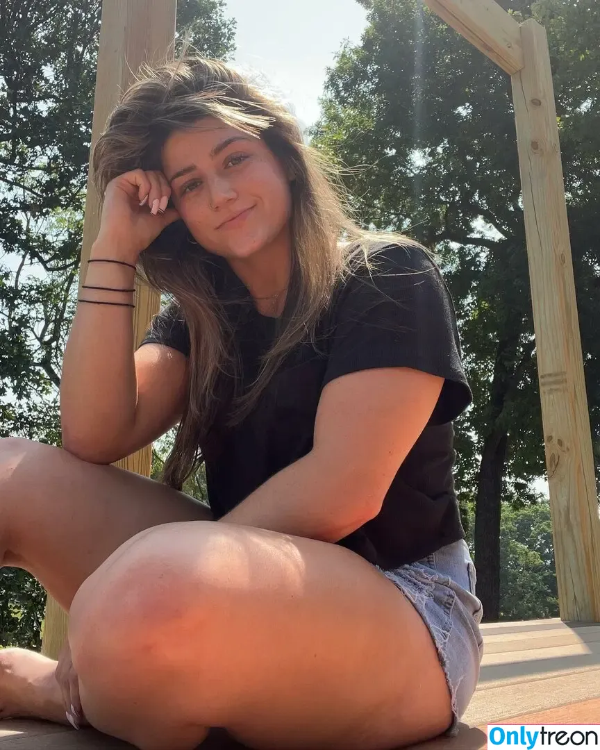 Short_Mcnugget nude photo #0055 (Kayley / kayleygunner)