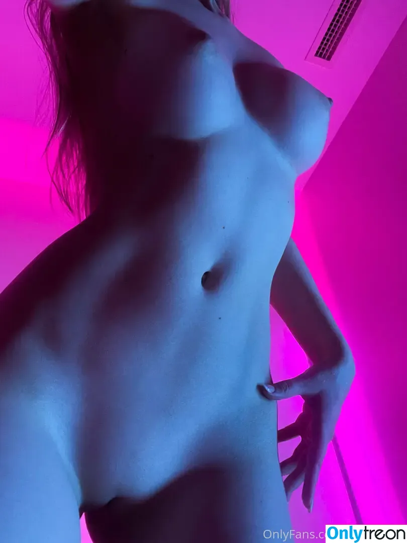 Sia_Siberia nude photo #1535 (sia_siberia.jpeg)