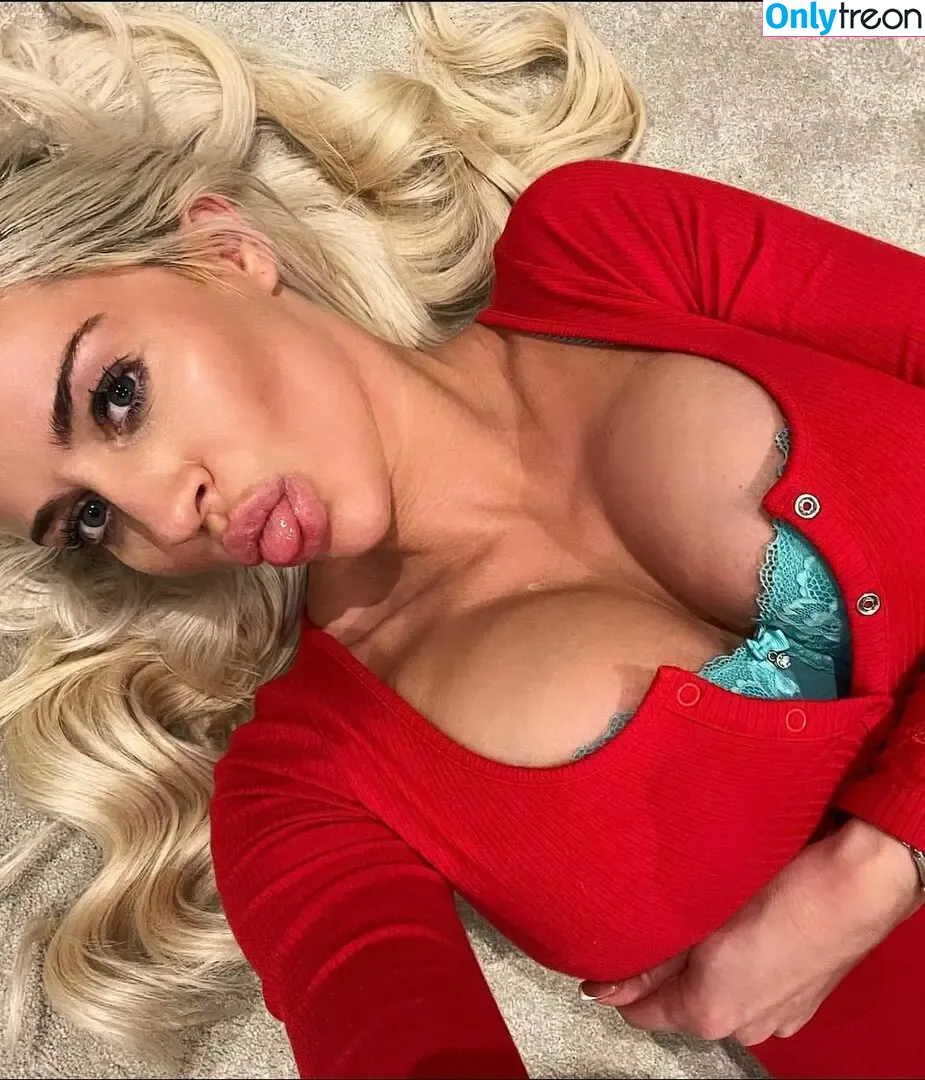 Sienna Day nude photo #0514 (Allysin Kay / adayinsienna / sienna_day / siennamaegomez)