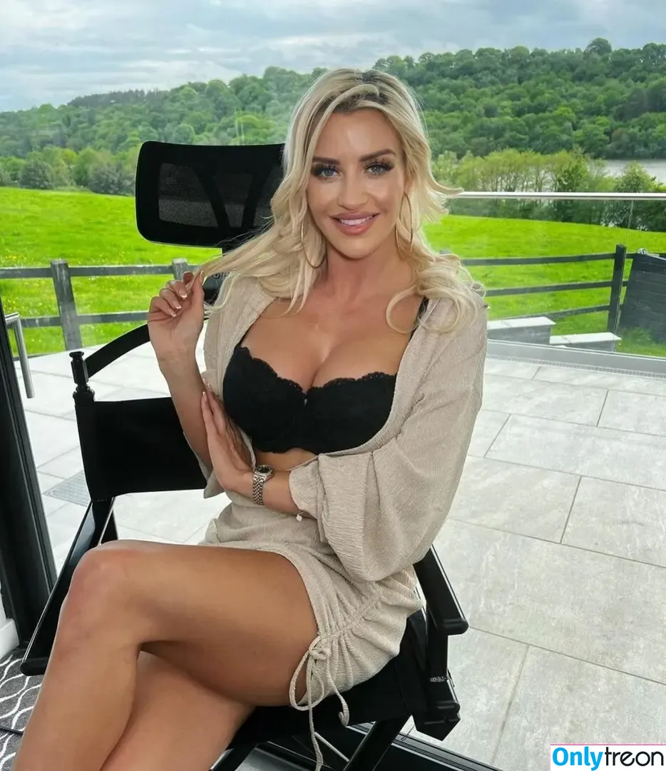 Sienna Day nude photo #0573 (Allysin Kay / adayinsienna / siennamaegomez)
