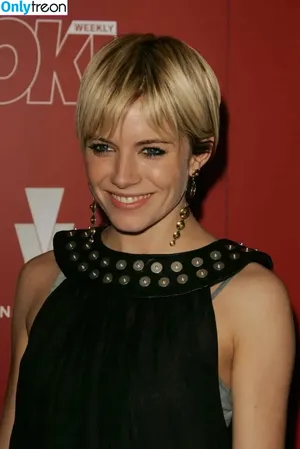 Sienna Miller / siennamillerfree / siennaonline / siennathing nude photo #0632
