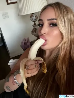 siennatayloroffical / siennataylorofficalvip nude photo #0015
