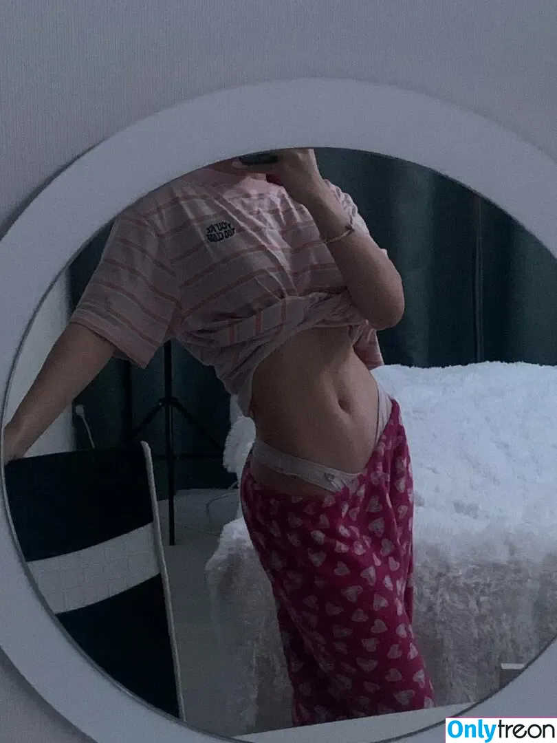 sighttttt (Vladlena) nude photo #0047 (sighttttt)