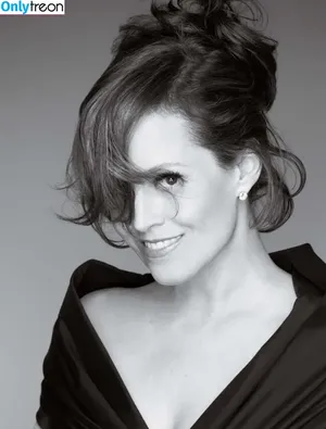 Sigourney Weaver / sigourney.weaver.242 nude photo #0122